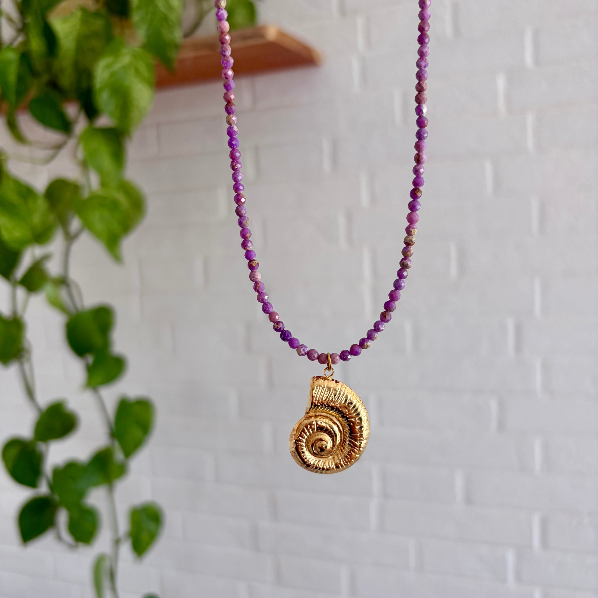 collier lépidolite, bijou bohème femme, collier pierre naturelle, collier été femme, bijoux pierres naturelles