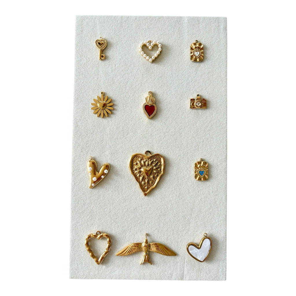 Charm doré en acier inoxydable pour création de bijou fantaisie, accessoire élégant pour collier ou bracelet personnalisé