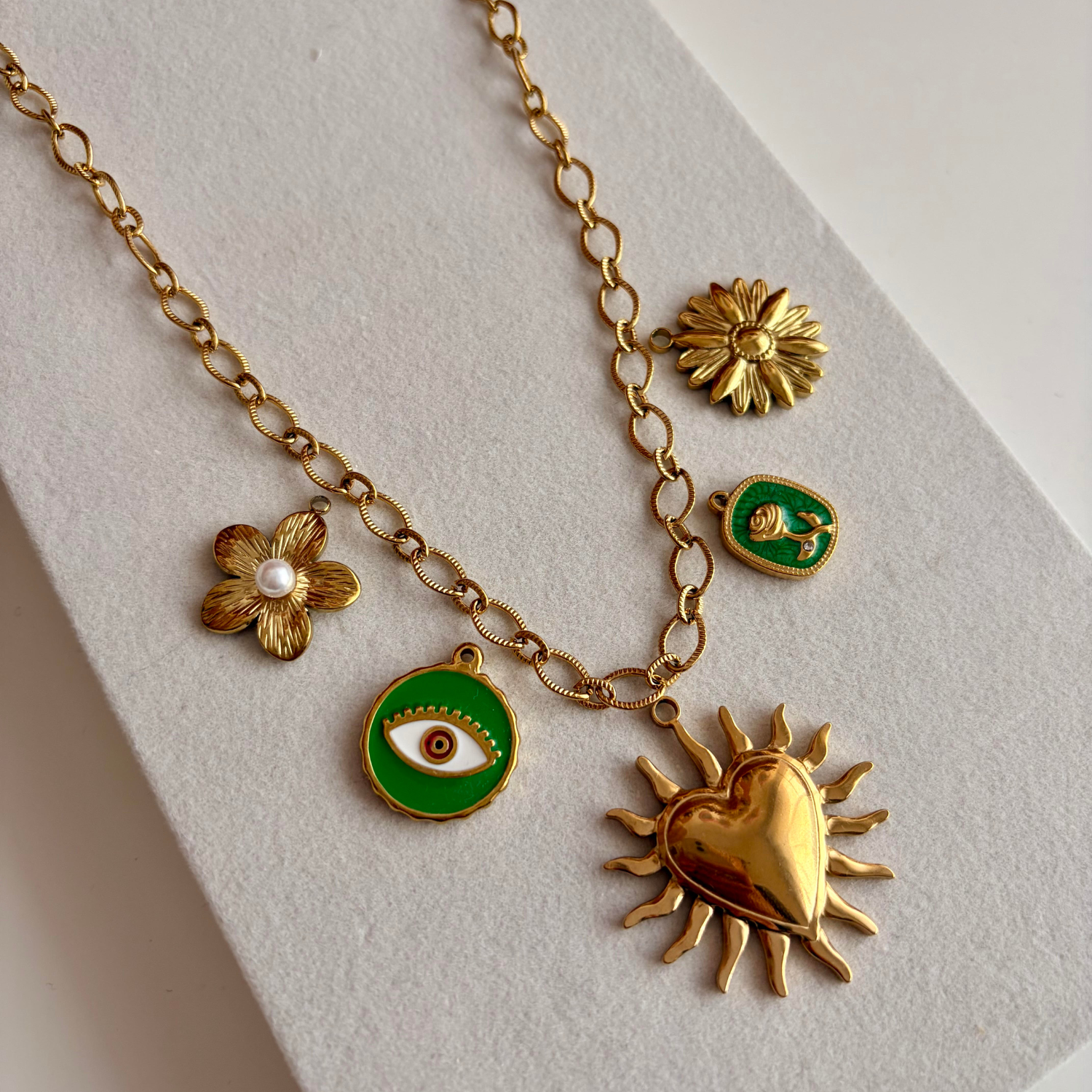 viens créer ton bijoux lors d'un atelier créatif