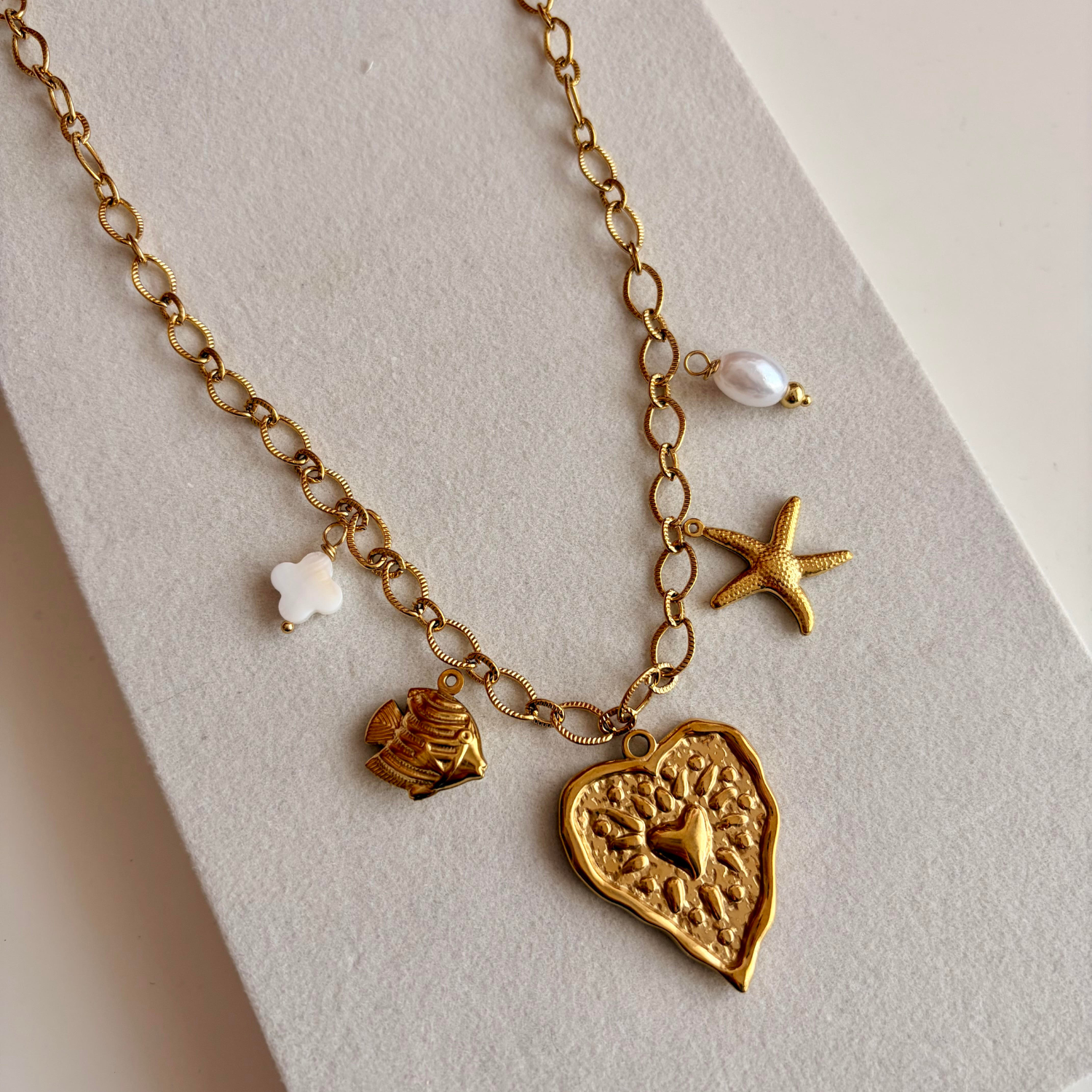 viens créer ton bijoux lors d'un atelier créatif