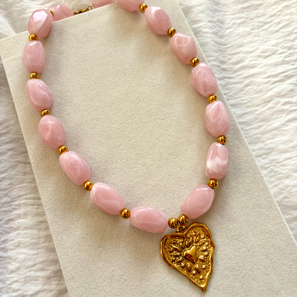 collier perle resine coloree personnalisable