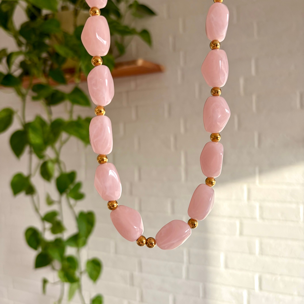 collier perle resine coloree personnalisable